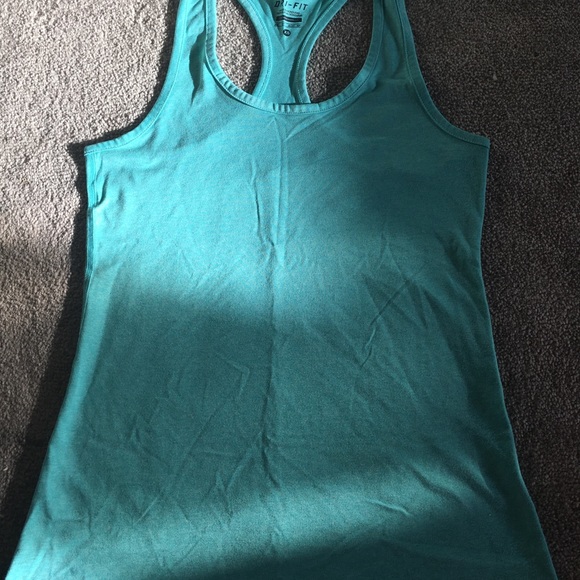 Nike Women’s Dry Fit Tank Top - Picture 5 of 5